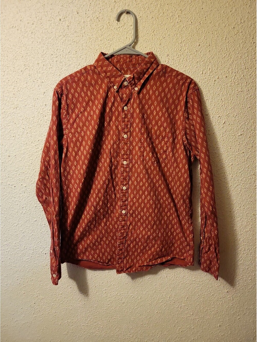 American Eagle Long Sleeve Mens Red Polka Dot Seriously Soft Classic Button Up M